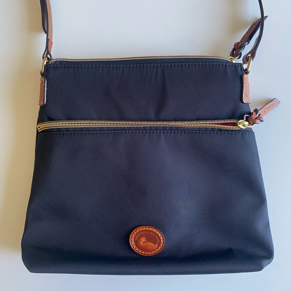 Like new Dooney and Bourke Nylon Crossbody, black and red